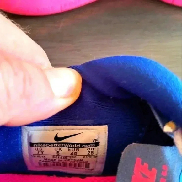 Nike Woman's - Picture 5 of 5